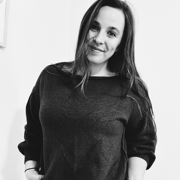 Meet your Posher, Jessica - Picture 1 of 1